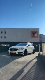 Mercedes-Benz A 180 zuinige hatchback met luxe opties!, Auto's, Voorwielaandrijving, 65 €/maand, Zwart, 4 cilinders