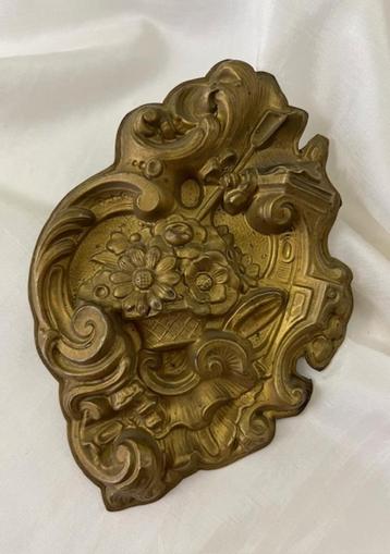 Antiek Frans bloemen Ormolu ornament Bronze Doré beschikbaar voor biedingen