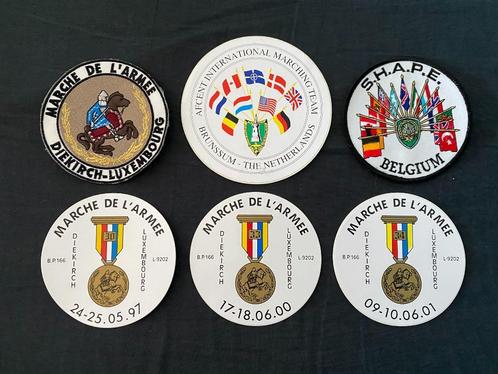 Stickers en emblemen militaire wandeltochten (1 verkocht!), Verzamelen, Militaria | Algemeen, Overige soorten, Embleem of Badge