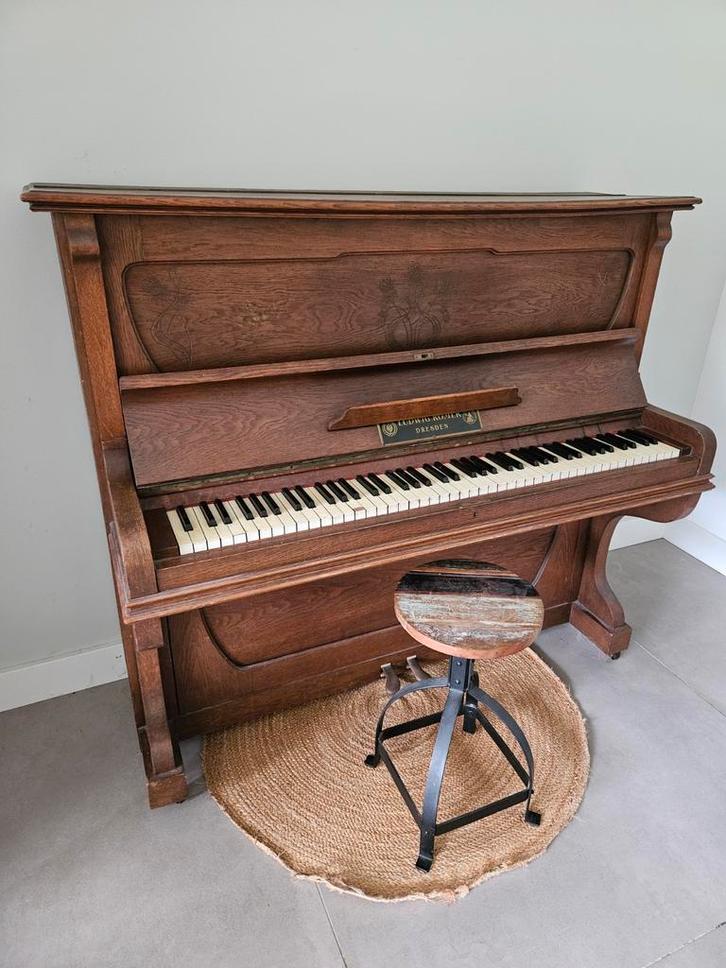 Mooie piano van L udwig Römer Dresden, Muziek en Instrumenten, Piano's, Gebruikt, Piano, Bruin, Ophalen of Verzenden