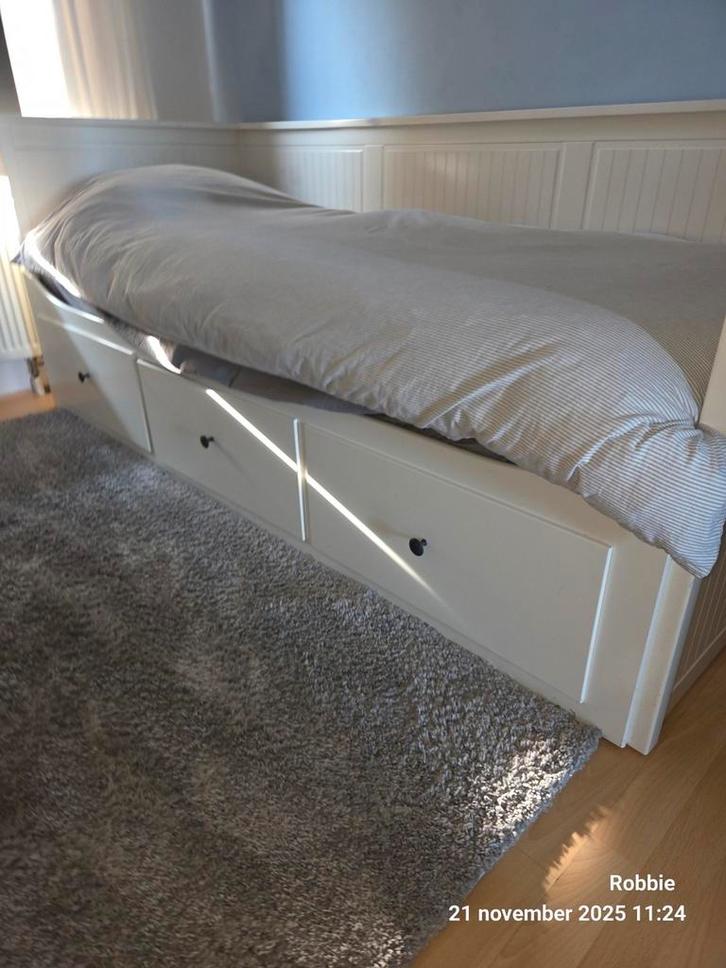IKEA Uitschuifbed 80x200 (Nooit als 2-persoons gebruikt), Huis en Inrichting, Slaapkamer | Bedden, Zo goed als nieuw, Eenpersoons