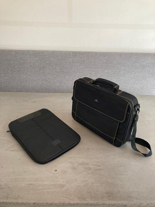 Case Logic & DigiNote 15,6-inch laptop hoes en tas (BIEDEN), Computers en Software, Laptophoezen, Gebruikt, 15 inch, Ophalen of Verzenden