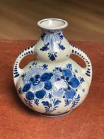 Klein handgemaakt Delfts blauw vaasje, Regina, Ophalen of Verzenden