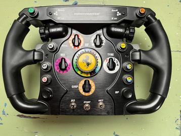 Thrustmaster t300 servo base+Ferrari add on+red bull add on beschikbaar voor biedingen