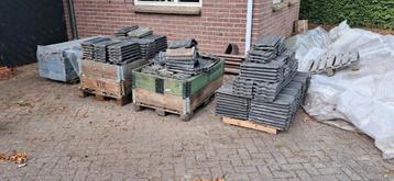 Muldenpan blauw (grijs) met vorsten beschikbaar voor biedingen