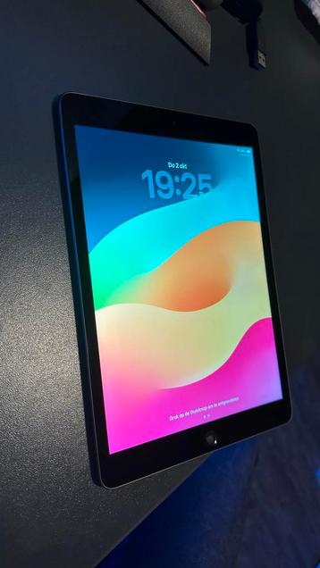 iPad 8e generatie (2020) - A12 Chip - Topstaat! beschikbaar voor biedingen