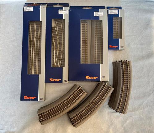 Set RocoLine H0 rails & wissels met bedding 23 stuks, Hobby en Vrije tijd, Modeltreinen | H0, Zo goed als nieuw, Rails, Gelijkstroom