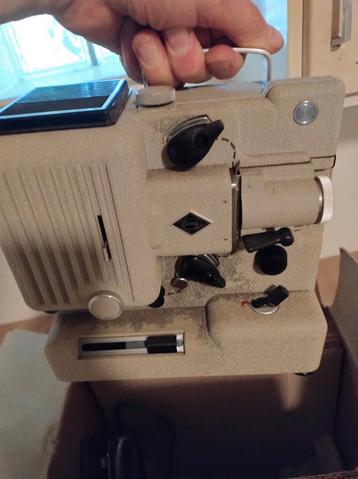 Eumig P8 Vintage Filmprojector - Liefhebbersobject beschikbaar voor biedingen