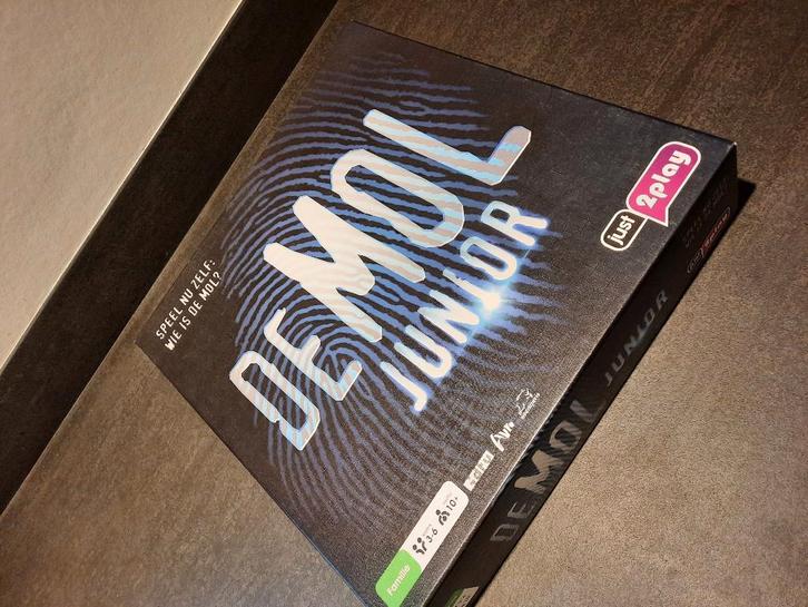 Spel: Wie is de mol junior - Zo goed als nieuw!, Hobby en Vrije tijd, Gezelschapsspellen | Bordspellen, Zo goed als nieuw, Drie of vier spelers