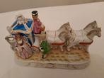 Antiek Porseleinen Beeld Koets met Paarden, Antiek en Kunst, Ophalen of Verzenden