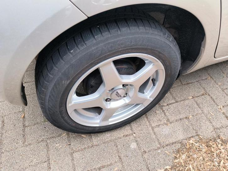 4 Winterbanden 185/16 R15, Auto-onderdelen, Overige Auto-onderdelen, Toyota, Ophalen