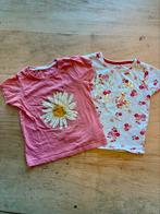 Leuke roze bloemen shirtjes maat 98, Kinderen en Baby's, Kinderkleding | Maat 98, Meisje, Ophalen of Verzenden, Zo goed als nieuw