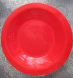 mooie rode stenen schaal The Green Room - 38 cm x 5 cm, Huis en Inrichting, Schaal, Rond, Ophalen of Verzenden, Zo goed als nieuw