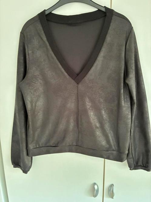 Bijzonder mooie top, Je suis Aimée, L, zwart , als nieuw, Kleding | Dames, Truien en Vesten, Nieuw, Zwart, Ophalen of Verzenden