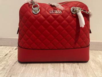RODE GUESS “ILLY QUILTED” SCHOUDERTAS beschikbaar voor biedingen