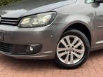 Volkswagen Touran 1.4 TSI 140PK Highline Panorama Xenon Came, Voorwielaandrijving, Euro 5, 15 km/l, 4 cilinders