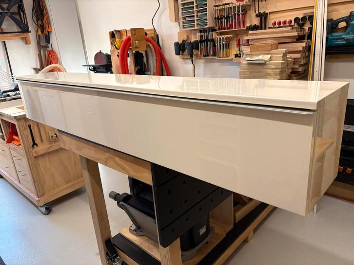 IKEA Wandkasten met soft close - Zeer Goede Staat!, Huis en Inrichting, Kasten | Wandmeubels, Zo goed als nieuw, Minder dan 100 cm