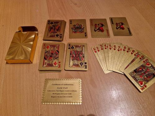 kaartspel van goud met luxe uitstraling, Hobby en Vrije tijd, Gezelschapsspellen | Kaartspellen, Nieuw, Een of twee spelers, Drie of vier spelers