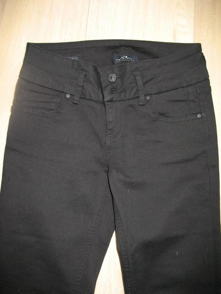 LTB Stretch Spijkerbroek Zena Zwart Mt 28  *Niet gedragen, Kleding | Dames, Spijkerbroeken en Jeans, Nieuw, W28 - W29 (confectie 36)