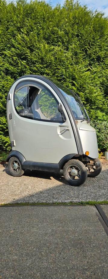 Scootmobiel Shoprider overdekte scootmobiel  beschikbaar voor biedingen
