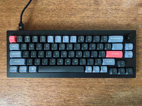 Keychron V2 QMK Wired Custom Mechanical Keyboard, Computers en Software, Toetsenborden, Zo goed als nieuw, Qwerty, Bedraad, Multimediatoetsen