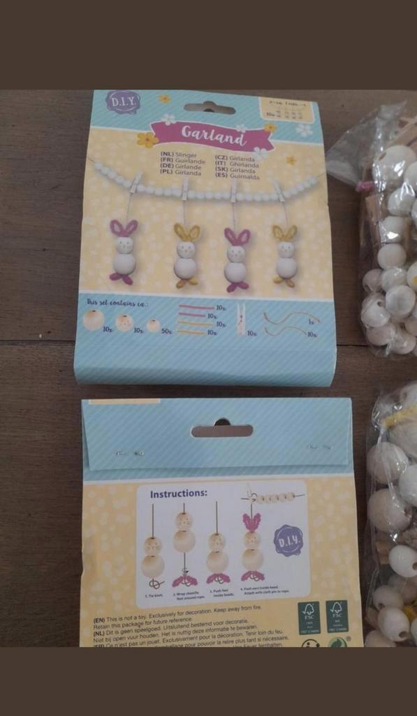 Pasen kralen slinger  tasje snoepbakje blauw geel, Diversen, Pasen, Nieuw, Ophalen of Verzenden