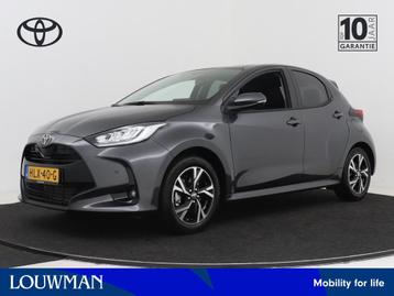Toyota Yaris 1.5 Hybrid 115 Dynamic Limited | Stoelverwarmin beschikbaar voor biedingen