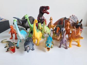 Verzameling dino's  beschikbaar voor biedingen