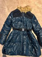 Monnalisa winterjas met capuchon maat 110 origineel zgan, Ophalen of Verzenden, Zo goed als nieuw, Meisje, Jas