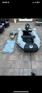 Praktisch nieuwe rubberen boot 230 jamaha 2 1/2 pk in tassen, Watersport en Boten, Ophalen, Overige materialen, Zo goed als nieuw