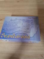 Scandaroon - s3573, Hobby en Vrije tijd, Gezelschapsspellen | Bordspellen, Ophalen of Verzenden, Zo goed als nieuw