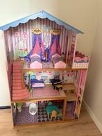 Groot barbiehuis incl aantal barbies en auto, Kinderen en Baby's, Speelgoed | Poppenhuizen, Ophalen, Zo goed als nieuw