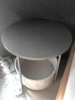 Bijzettafel met mand - Rond, Huis en Inrichting, Tafels | Bijzettafels, Minder dan 55 cm, Metaal of Aluminium, Rond, Nieuw