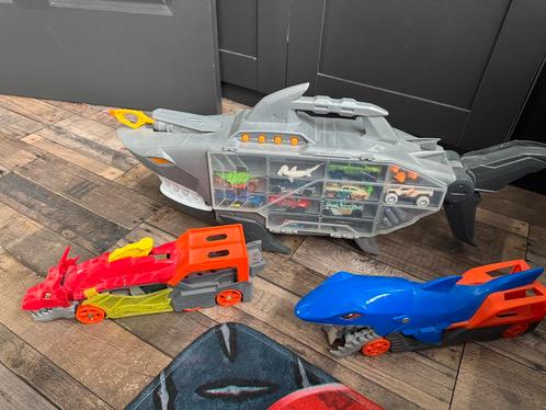 Hotwheels Robo Shark + shark attack en draak, Kinderen en Baby's, Speelgoed | Speelgoedvoertuigen, Zo goed als nieuw, Ophalen of Verzenden