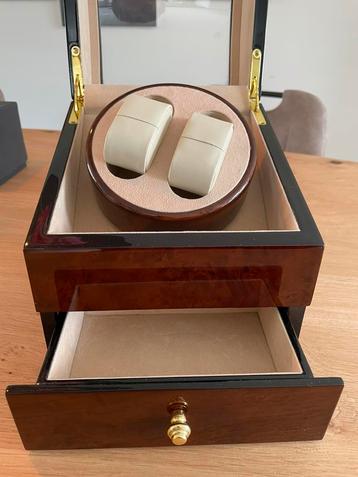 Watch winder voor 2 horloges  beschikbaar voor biedingen