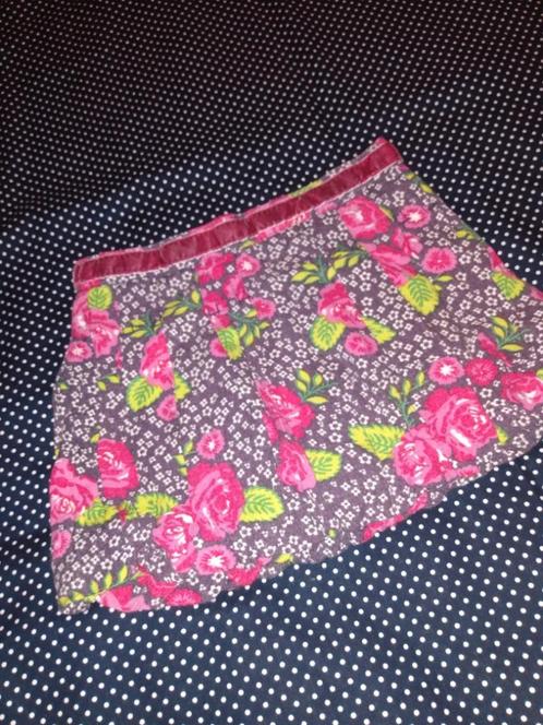 86 HEMA rokje bloemen, Kinderen en Baby's, Babykleding | Maat 86, Gebruikt, Meisje, Jurkje of Rokje, Ophalen of Verzenden