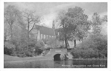 (300-393-037) Alkmaar Lamoraalsluis met Grote Kerk beschikbaar voor biedingen
