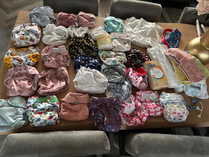 Grote set wasbare luiers, Kinderen en Baby's, Badjes en Verzorging, Zo goed als nieuw, Overige typen, Overige merken, Ophalen of Verzenden