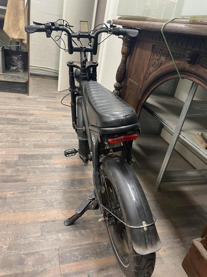 V8 voor onderdelen/of ruilen voor een v20, Fietsen en Brommers, Brommers | Tomos, Zo goed als nieuw, Overige modellen, Ophalen of Verzenden