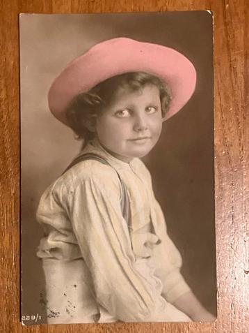 Art Nouveau - Kind met Hoed 1916 beschikbaar voor biedingen