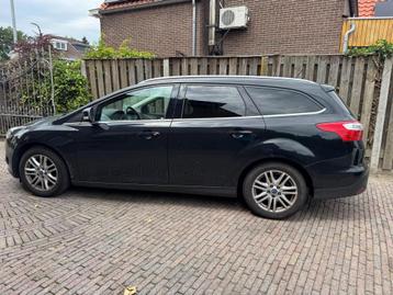 Ford Focus Wagon 1.0 EcoBoost Titanium beschikbaar voor biedingen