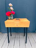 Unieke vintage naaitafel / make-up tafel / bijzettafel, Huis en Inrichting, Ophalen, 50 tot 100 cm, Zo goed als nieuw, Eikenhout