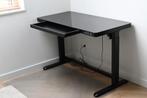 Elektrische Zit-Sta Bureau / Electric height-adjustable desk, Ophalen, Elektrisch, Zo goed als nieuw, Stabureau