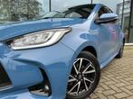 Toyota Yaris 1.5 Hybrid Dynamic - Automaat - Camera - Climat, Auto's, Gebruikt, Blauw, 450 kg, 1490 cc