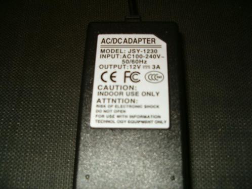 1 PSU Third Party stroom adappter, Spelcomputers en Games, Spelcomputers | Nintendo Consoles | Accessoires, Zo goed als nieuw