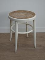 Vintage kruk,  met rotan webbing (wit) (thonet stijl), Ophalen