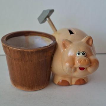 spaarvarken/ bloempotje beschikbaar voor biedingen