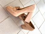 Leuke retro schoenen maat 39, Beige, Ophalen of Verzenden, Schoenen met hoge hakken, Gedragen