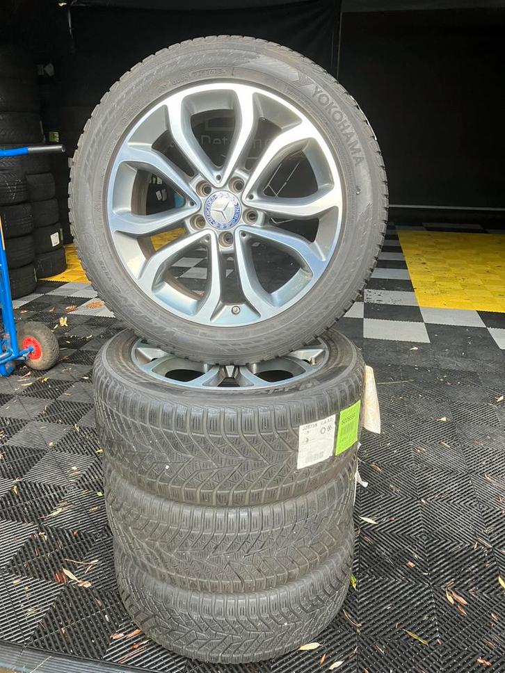 17 inch originele Mercedes C-klasse W205 velgen met banden, Auto-onderdelen, Banden en Velgen, Banden en Velgen, Winterbanden