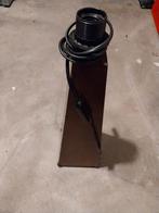 Tafellamp, staande lamp,
Ijzer roest, Piramide vorm,, Ophalen of Verzenden, Minder dan 50 cm